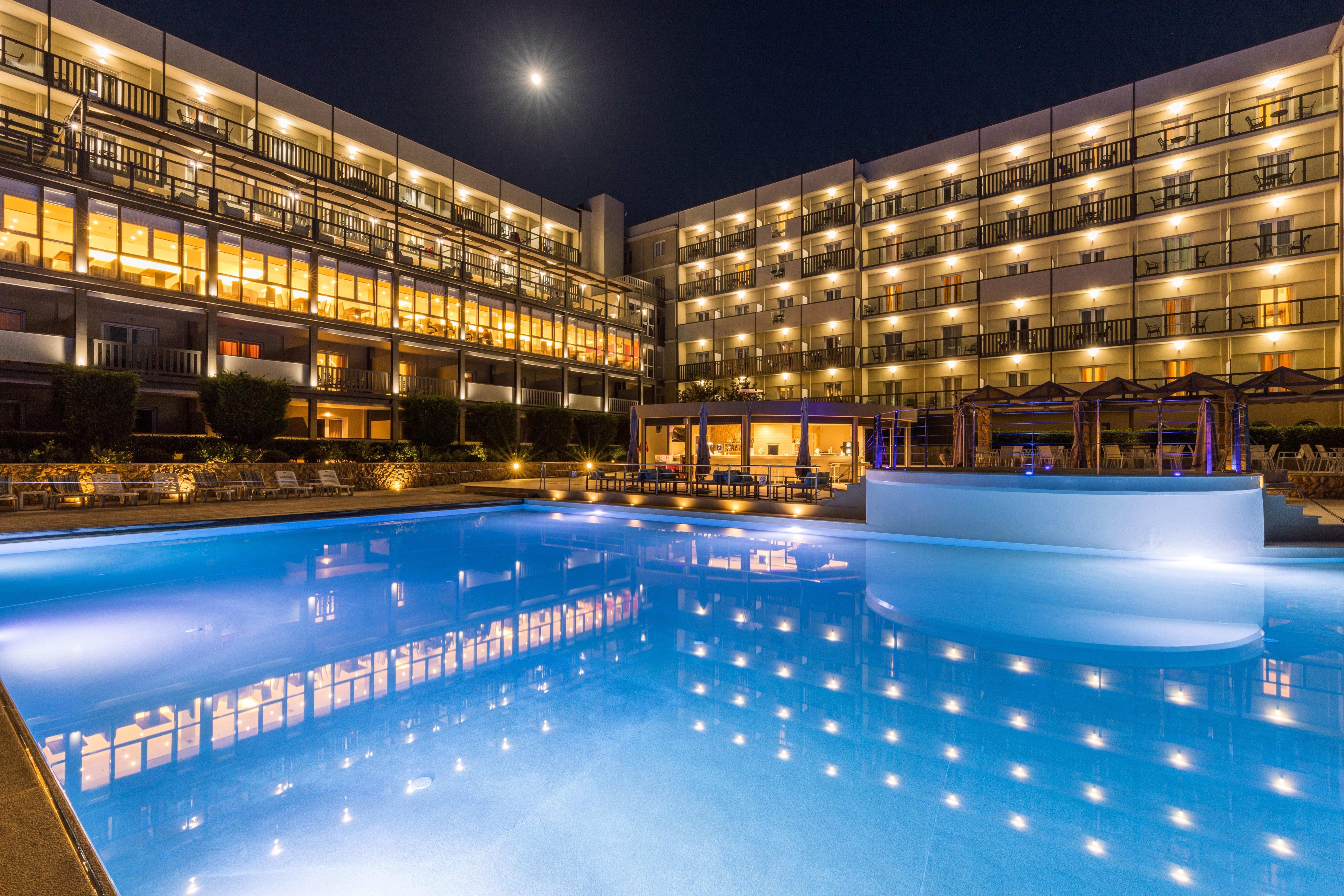 Hotel Ariti Grand 4*